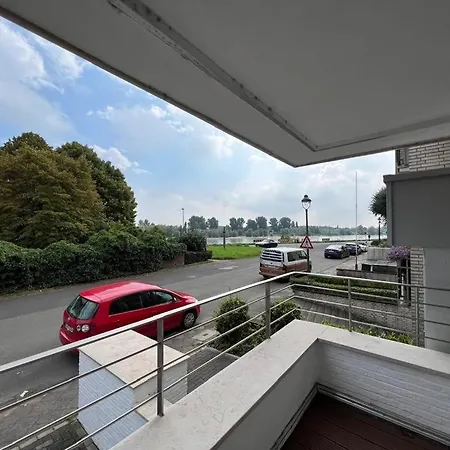 Вилла Villa Duesseldorf Дюссельдорф