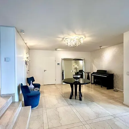 Villa Duesseldorf