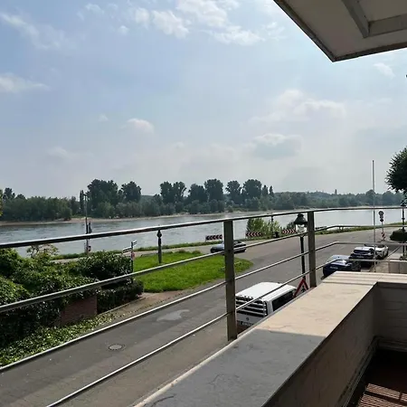 Villa Duesseldorf Дюссельдорф