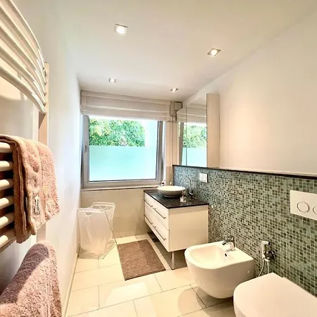 ヴィラ Villa Duesseldorf デュッセルドルフ