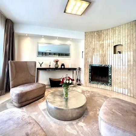 Villa Duesseldorf * Дюссельдорф