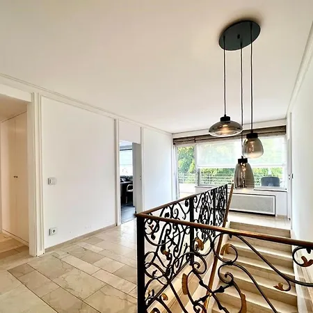Villa Duesseldorf Вилла Дюссельдорф